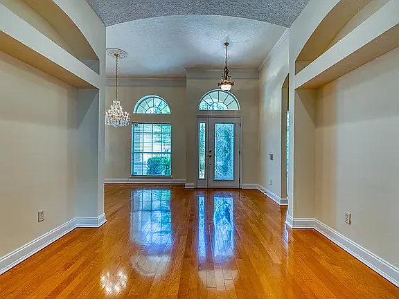 10469 Creston Glen Cir E — Photo 2