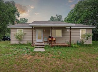 910 W Martin St, Gladwin, MI 48624