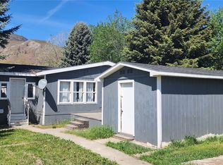 1013 3rd Ave, Oroville, WA 98844