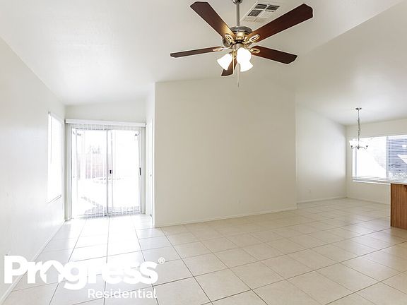 5th image of 521 W McRae Dr
