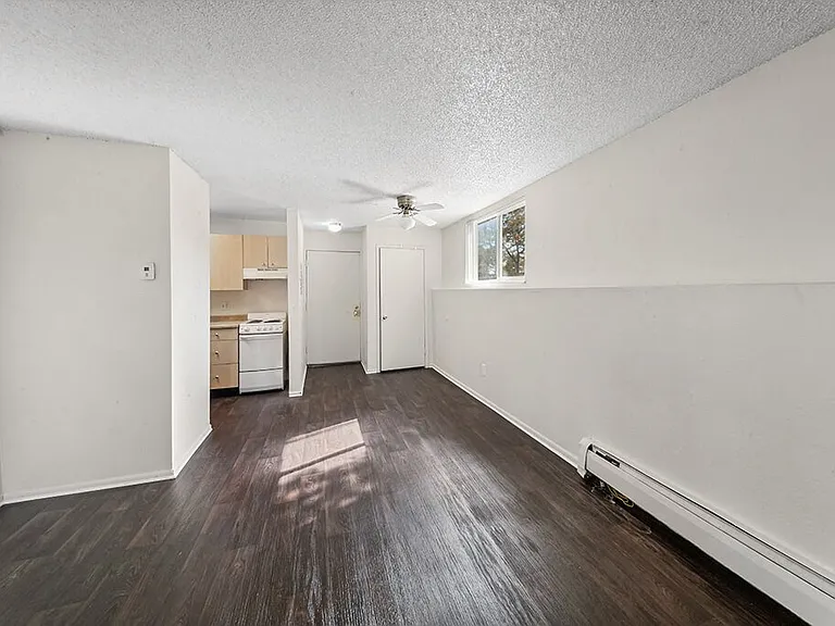 The Pines Apartments — Photo 2