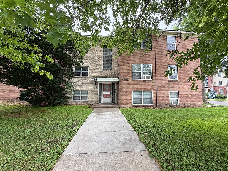 1510 Larpenteur Ave W #6 — Photo 14