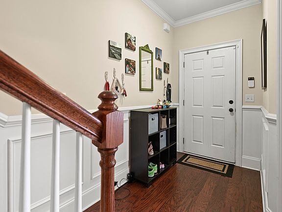 5th image of 2963 Emma Ln