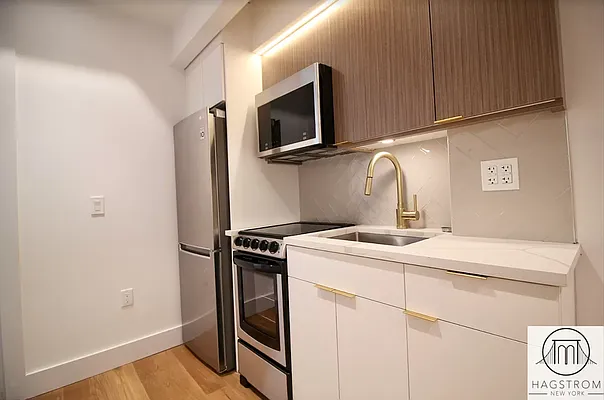 Rented by Hagstrom Management Inc | media 24