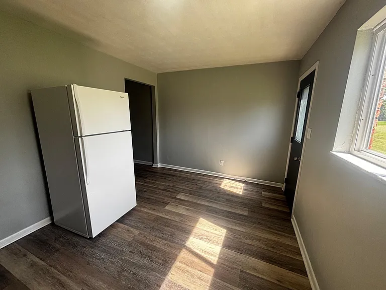741 W Locust St #49 — Photo 1