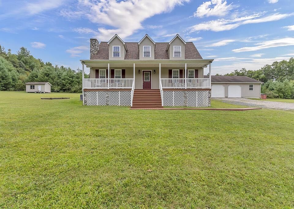 1st image of 393 Beagle Club Rd