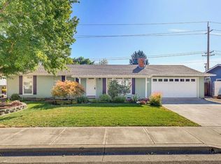 1832 Nancy Ave, Central Pt, OR 97502
