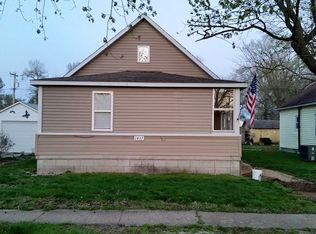 1417 Case St, Centralia, IL 62801