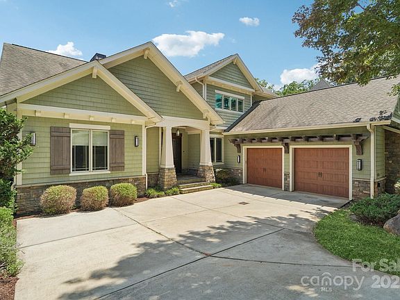 3rd image of 3229 Lake Pointe Dr