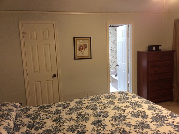 4th image of 1215 Terrace Dr