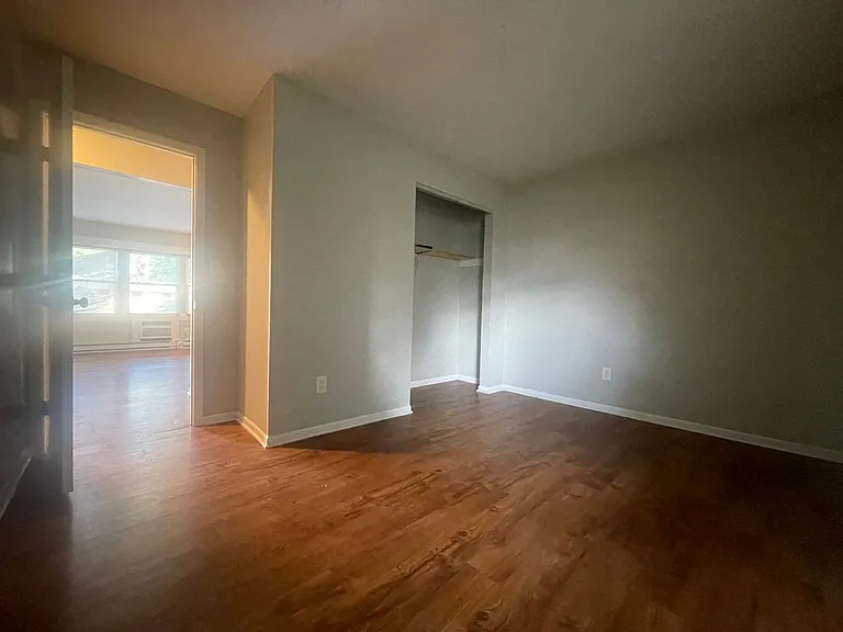 152 E Vienna St — Photo 7
