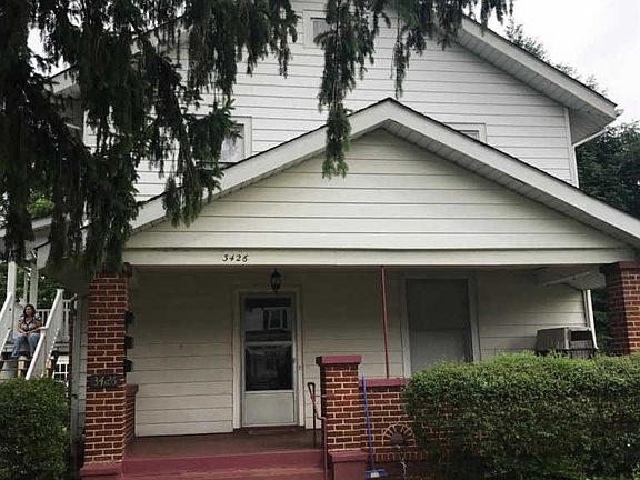 2nd image of 3426 Fort Ave