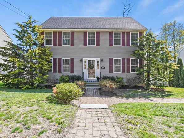 51 Christian St, Lowell, MA 01850