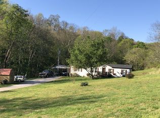 1555 Garrison Branch Rd, Cottontown, TN 37048