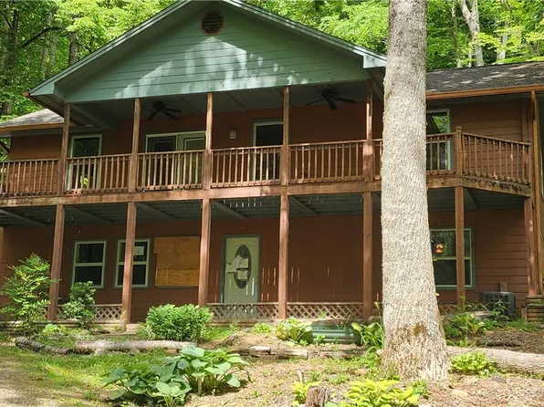 115 Old Camptown Drive, Hayesville, NC 28904