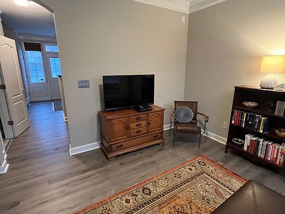 3rd image of 133 Singleton Rd