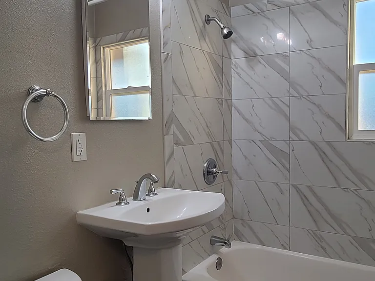 1302 S San Gabriel Blvd #B — Photo 9