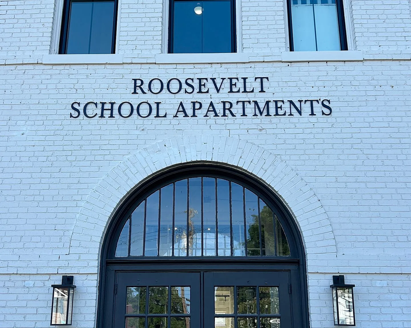 Roosevelt School Apartments — Photo 1