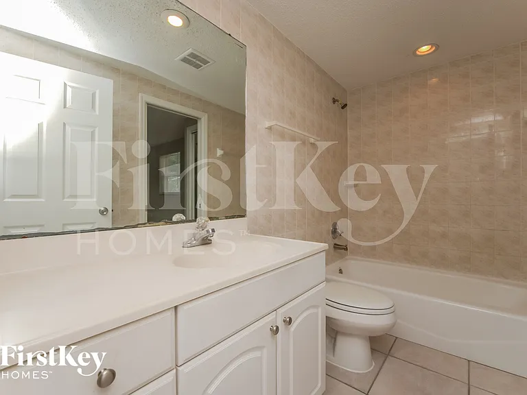 8509 Olympic Ct — Photo 10