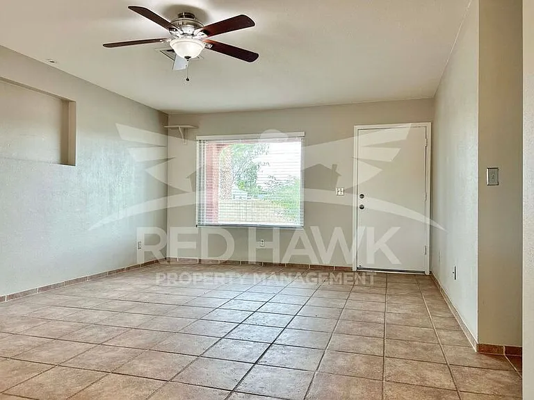 6143 W Del Rio St — Photo 4
