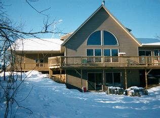 S2852 Oak St, Fountain City, WI 54629