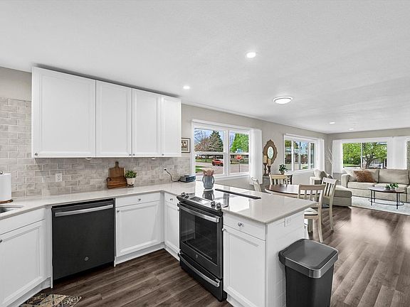 3rd image of 7729 W Cold Spring ROAD