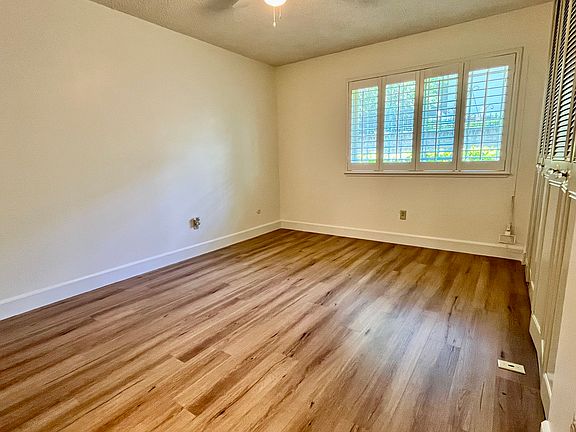 5th image of 5109 Greenberry Dr