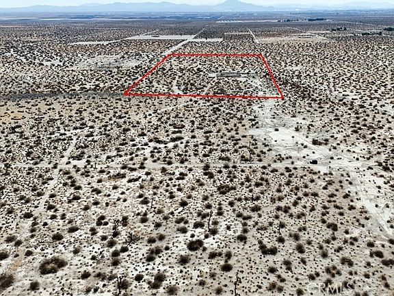 3rd image of 18 Lessing Ave