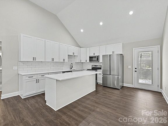 3rd image of 217 Ridley St