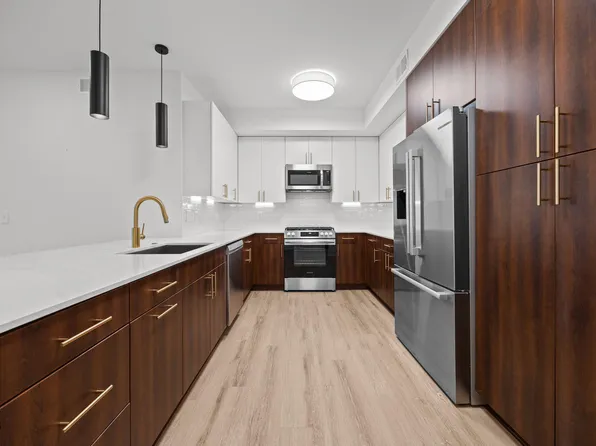 615 W Peace St #307, Raleigh, NC 27605