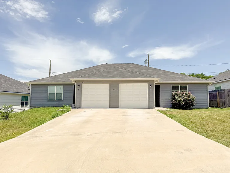 231 N Mary Jo Dr #A — Photo 1