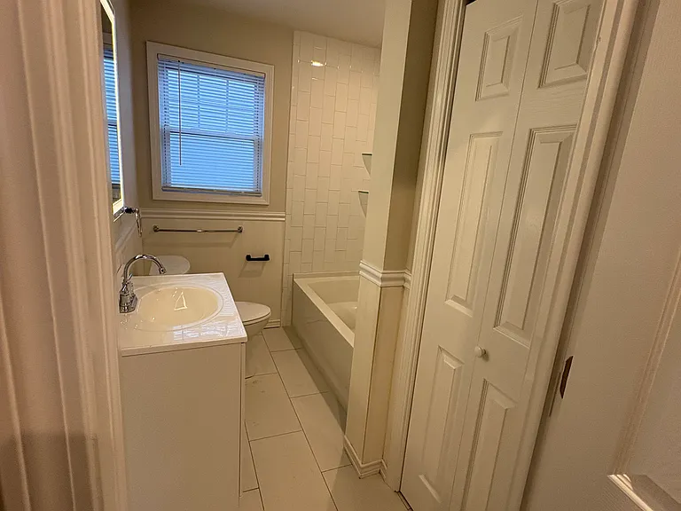 187 Longview Ave #2 — Photo 8