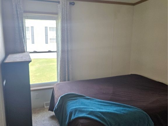 5th image of 523 Patricia Dr