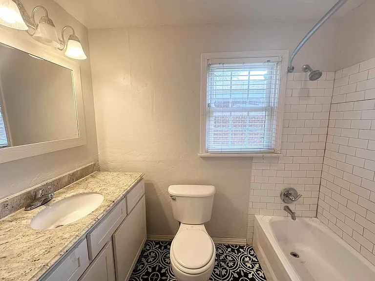 4605 N Hammond Ave — Photo 19