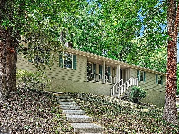 3rd image of 3642 Rainbow Cir
