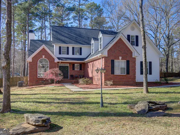 105 Jay Trl, Fayetteville, GA 30215