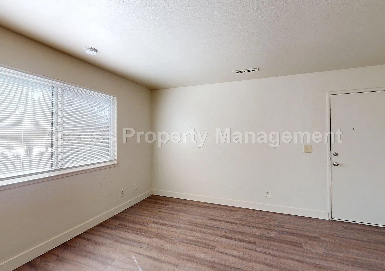 2 bed, 840 sqft, $1,695 — Photo 4
