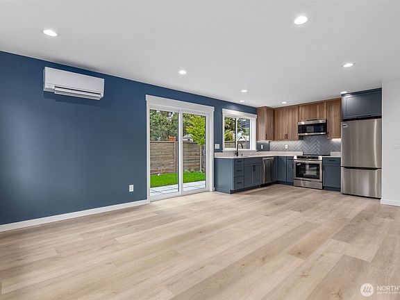 4th image of 11052 2nd Avenue NW