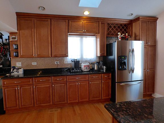 5th image of 194 Farmgate Dr