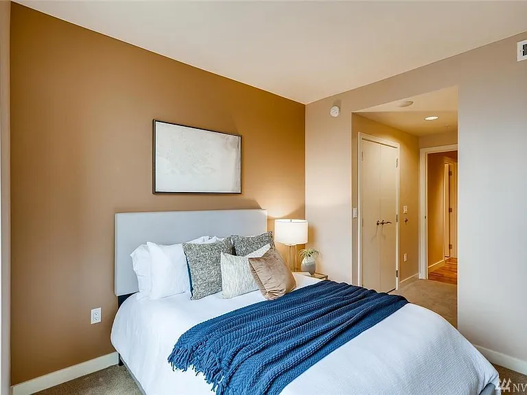 10610 NE 9th Pl #1507 — Photo 18