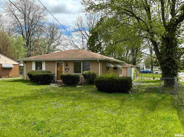 2922 W Antoinette St, Peoria, IL 61605