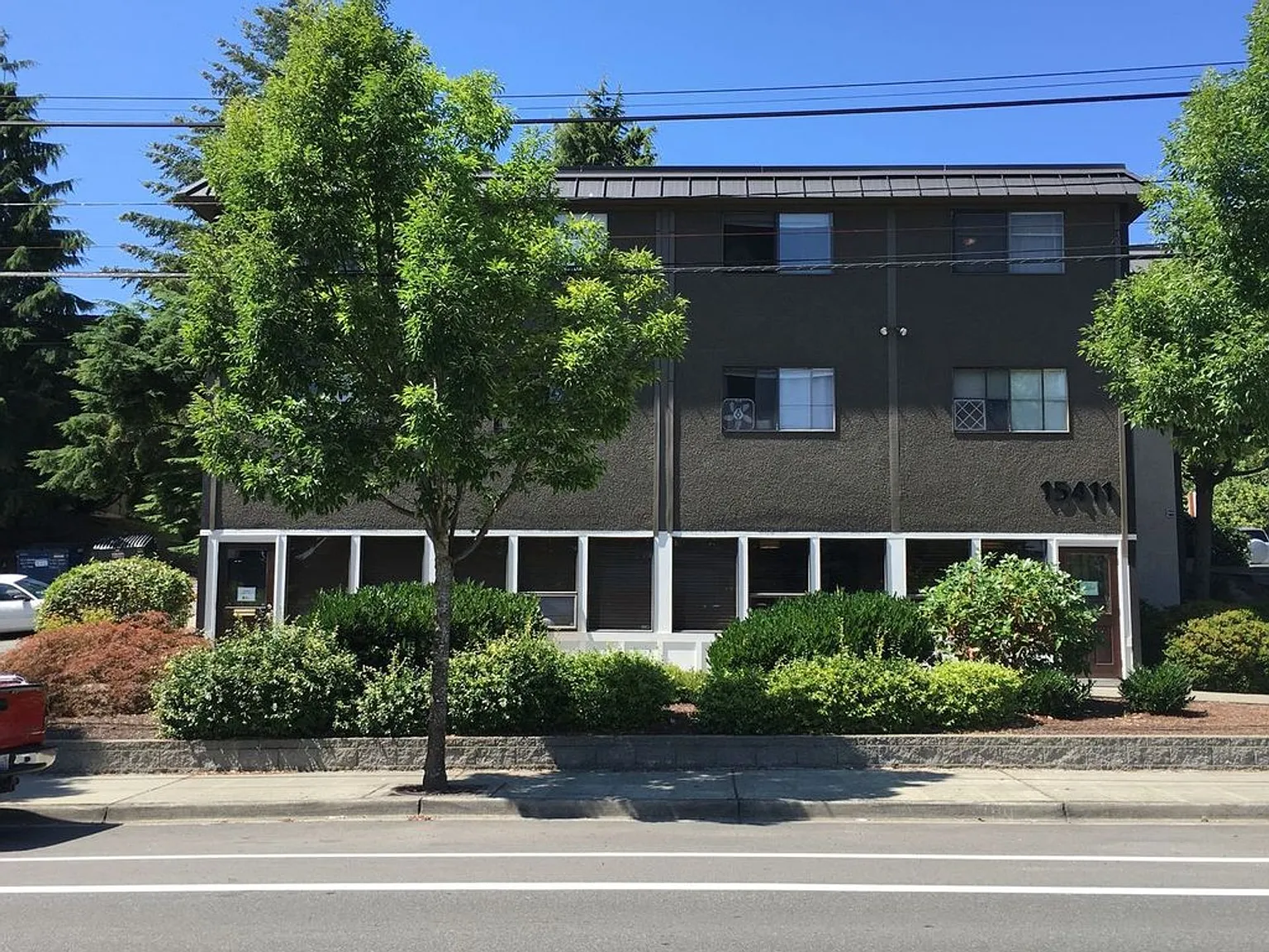 Landmarc — Photo 1