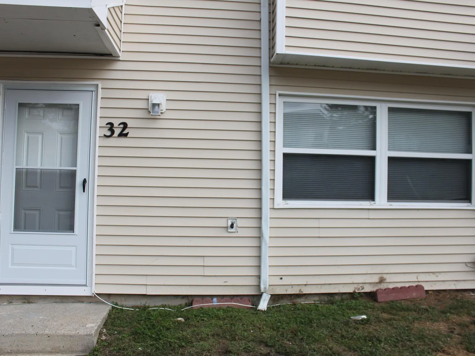 32 Potomac Ct — Photo 1