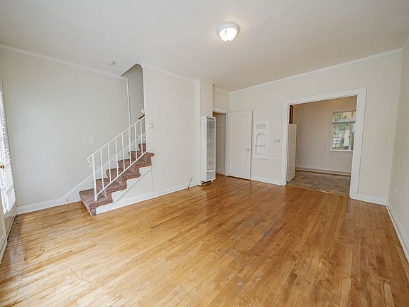 3rd image of 2867 Macarthur Blvd APT 3