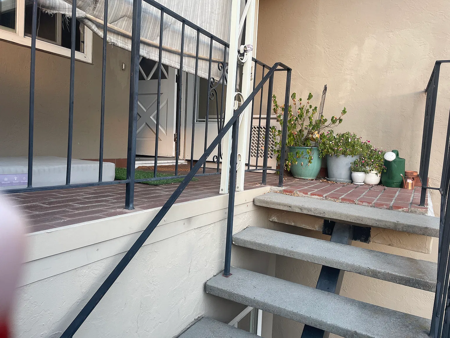 2 bed, 950 sqft, $3,300 — Photo 2