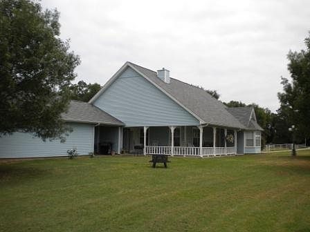 2nd image of 1602 County Road 1143