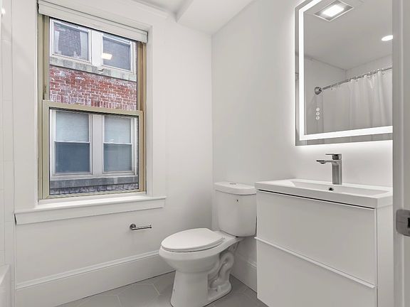 5th image of 38 Bradlee Rd #208