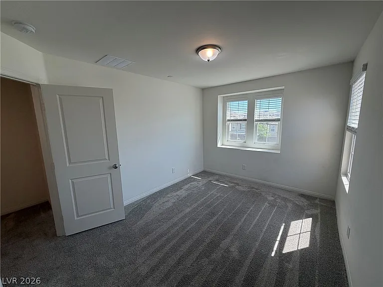 2562 Ofanto St — Photo 11