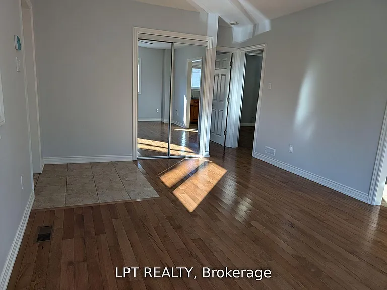 9 Atkinson Ave #MAIN — Photo 2