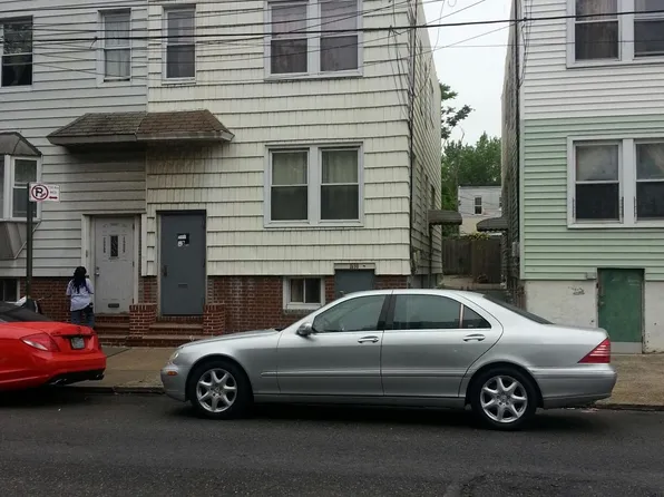 1690 Rockaway Pkwy, Brooklyn, NY 11236